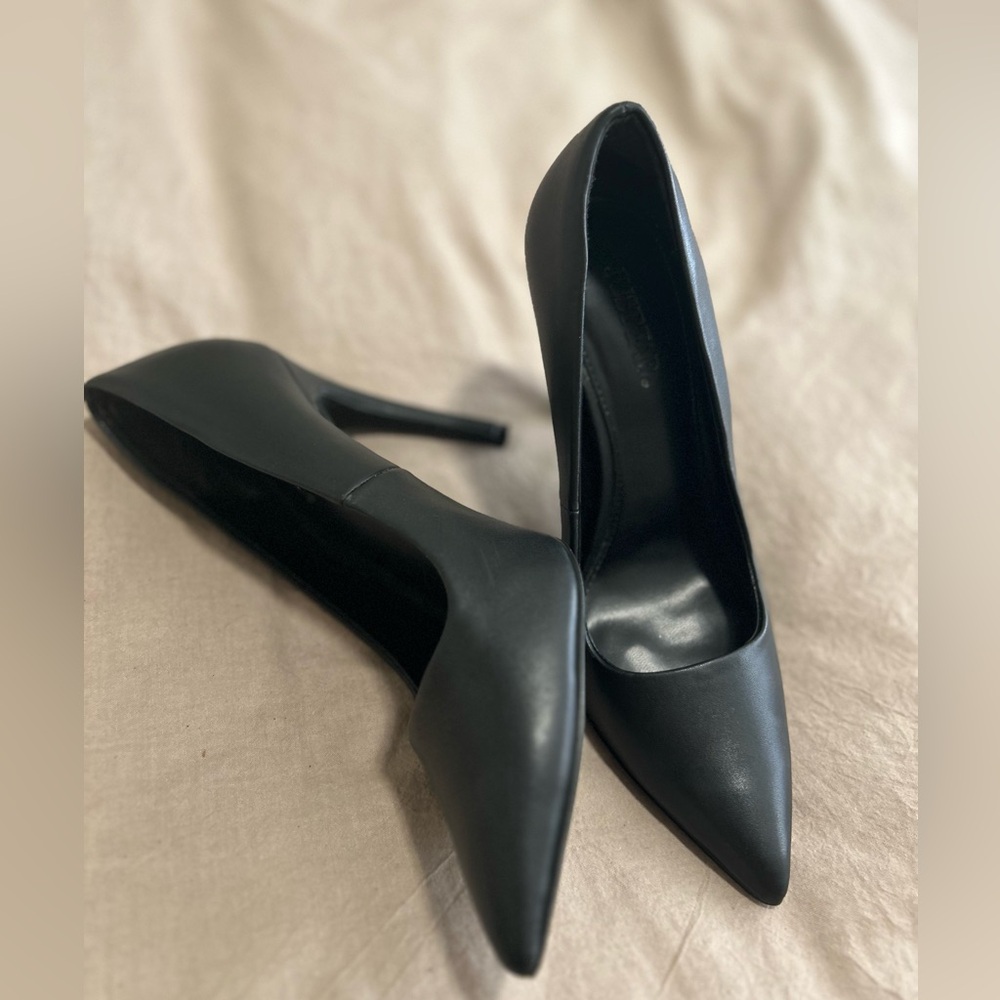 Black fake leather Heel